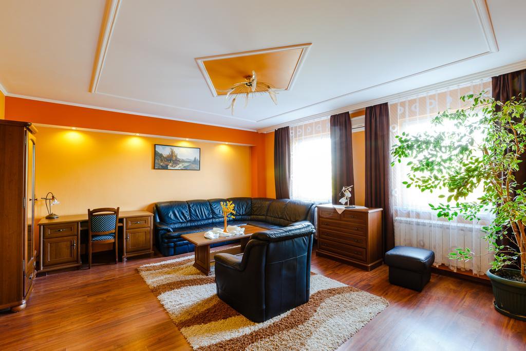 Spa Hotel Gloria Przemysl Bagian luar foto