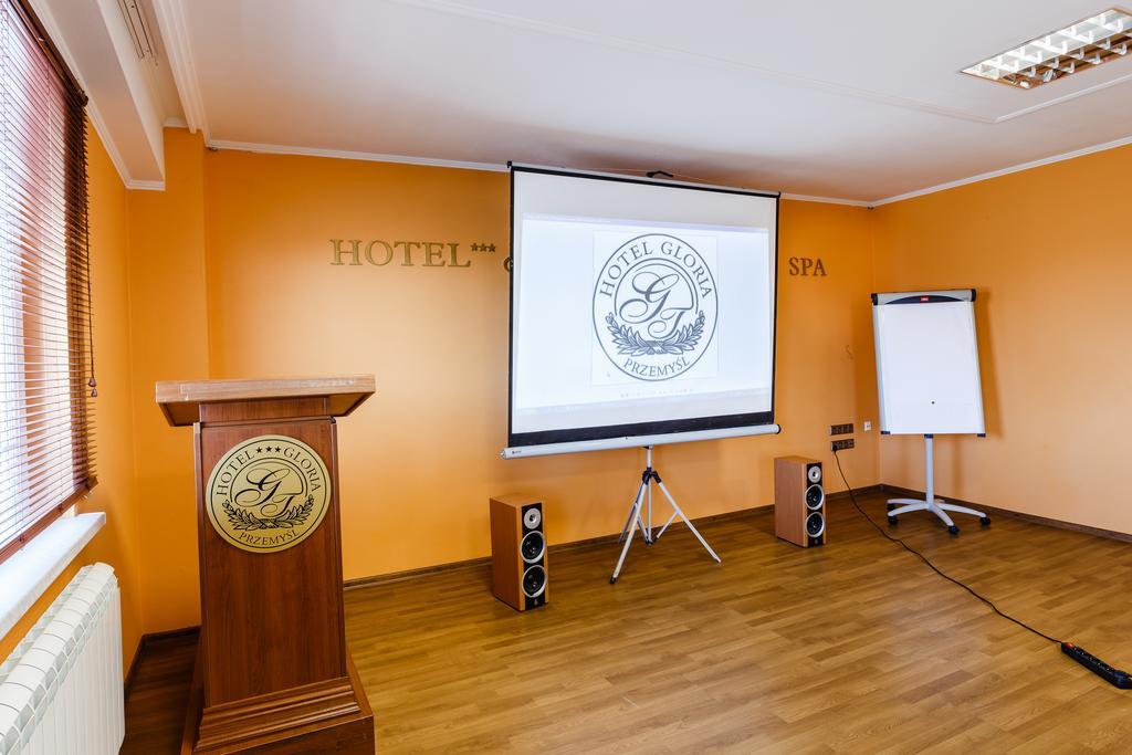 Spa Hotel Gloria Przemysl Bagian luar foto